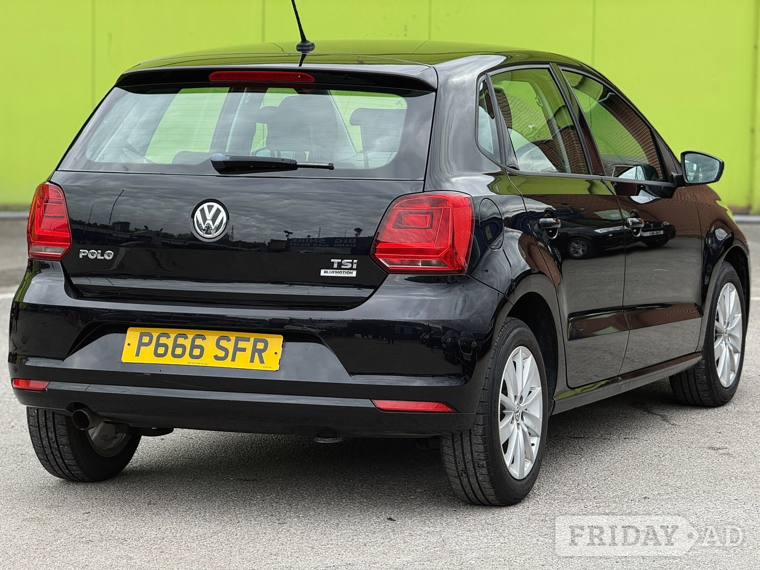 Volkswagen Polo 2015 - Cars in Leeds
