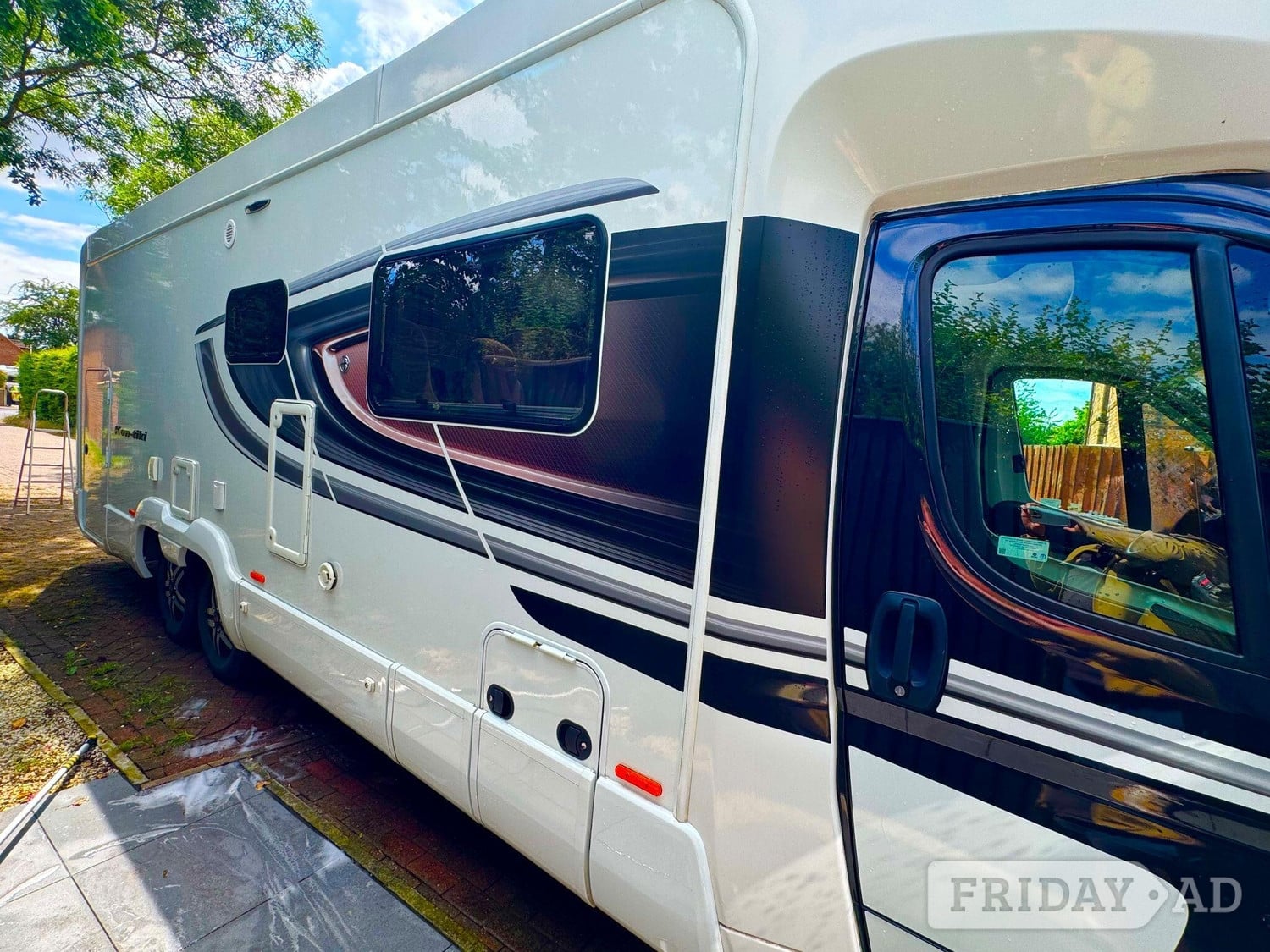 [4 berth ]Swift Kon-Tiki 675 Fiat Ducato 2.3Ltr 180 Bhp