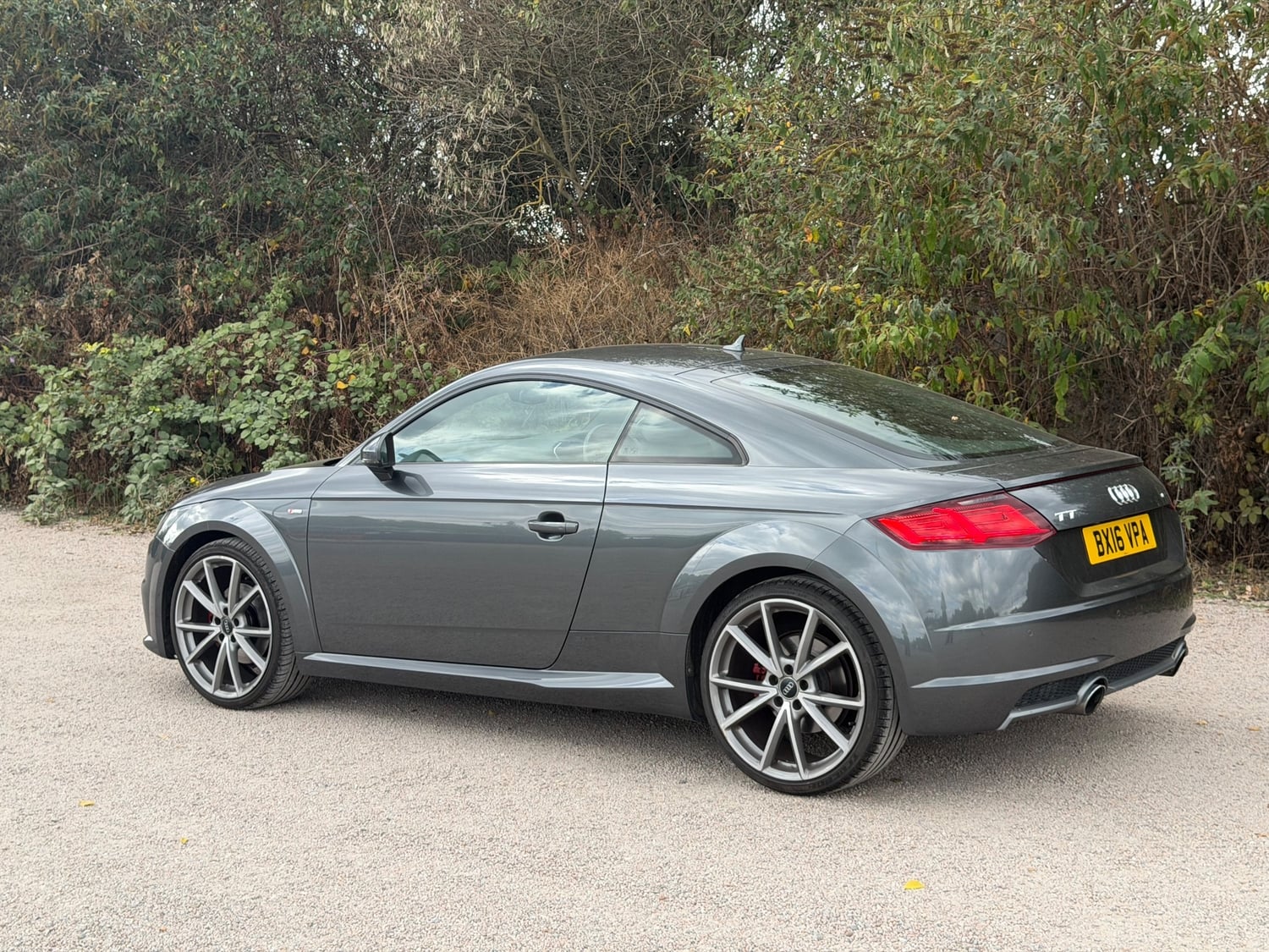 [ berth ]Audi TT