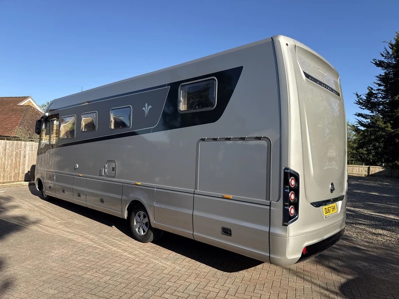 Niesmann + Bischoff Flair 920 LF 2017 for sale - Motorhomes & Caravans
