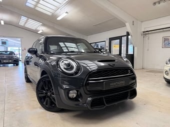 Mini Hatch 2018