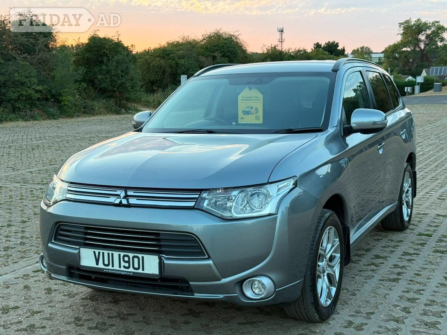 Mitsubishi Outlander 2015 - Cars
