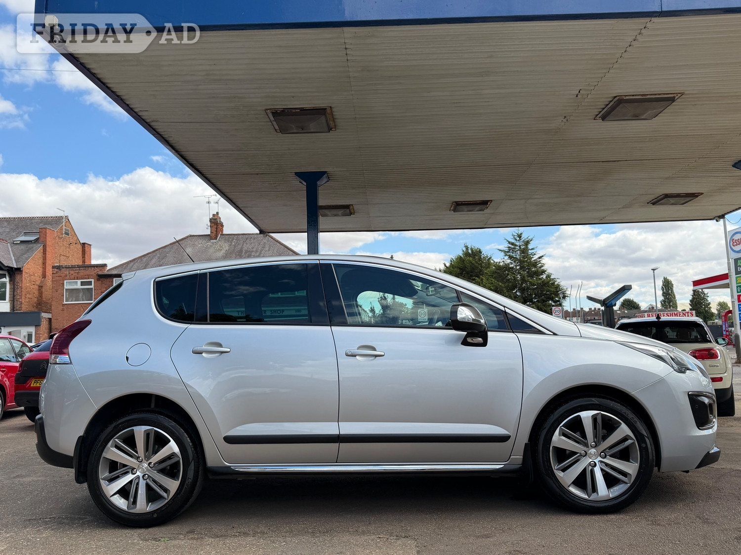 [ berth ]Peugeot 3008