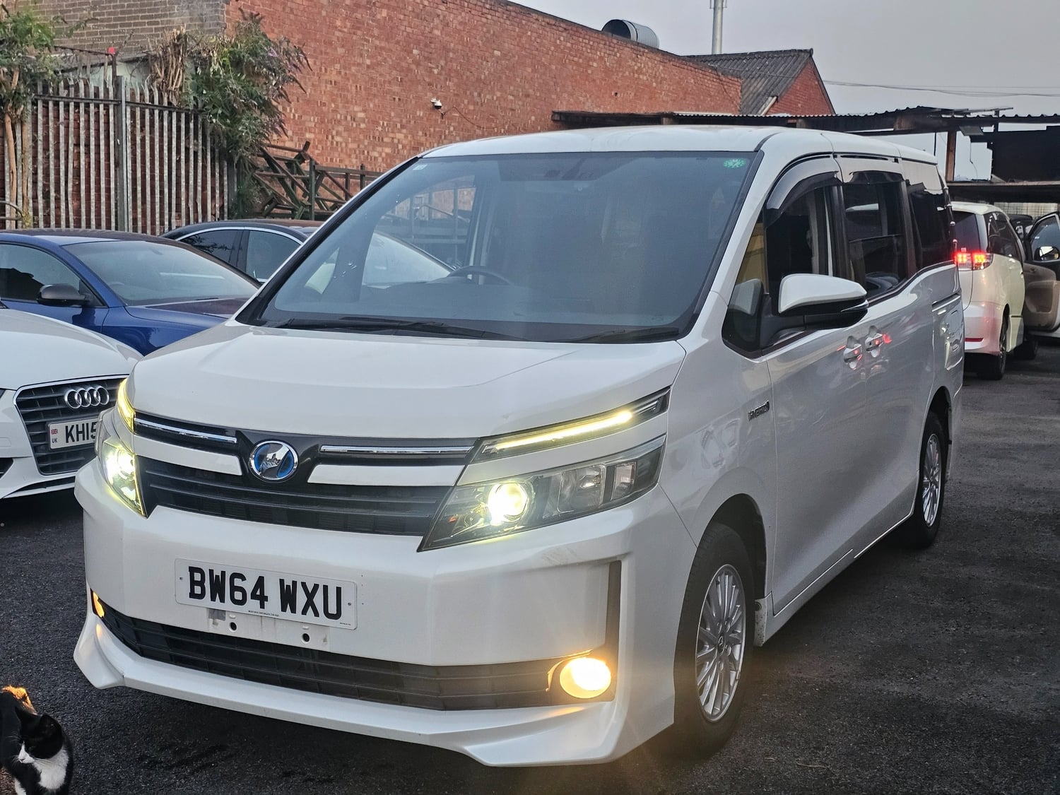 Toyota Noah Coventry