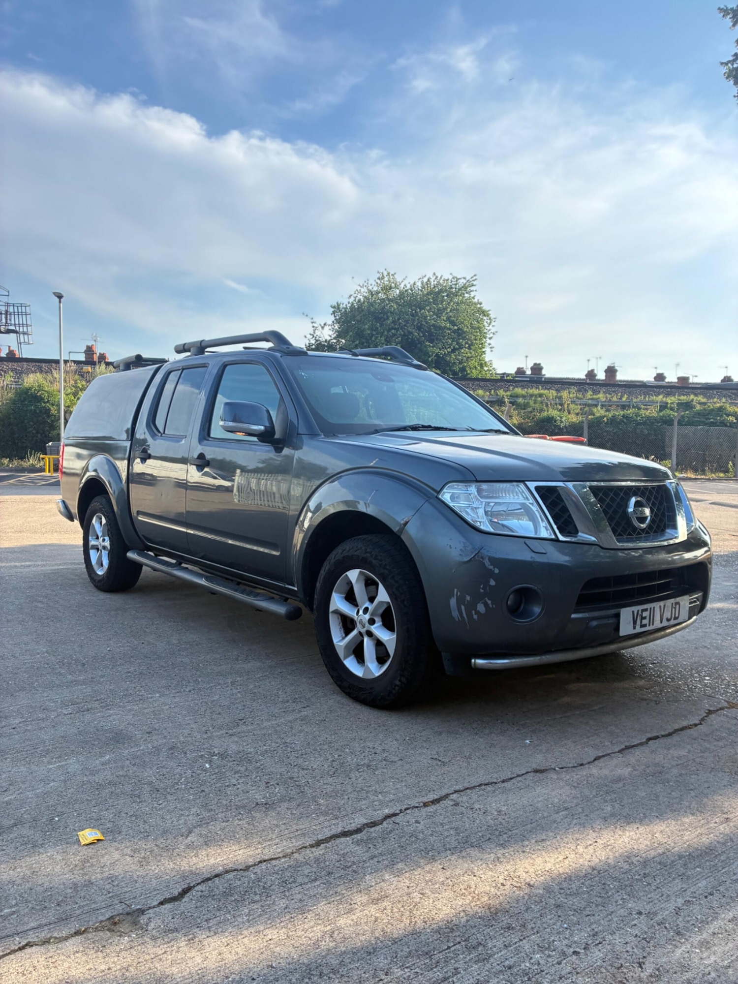 Nissan Navara 2011 - Vans & Commercial Vehicles