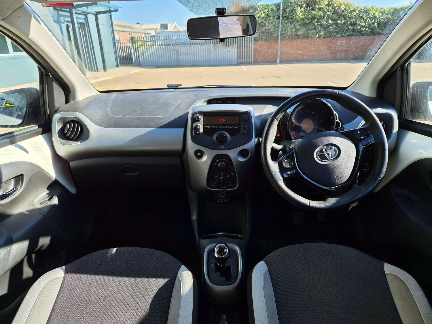 Toyota Aygo 2016 - Cars in Slough