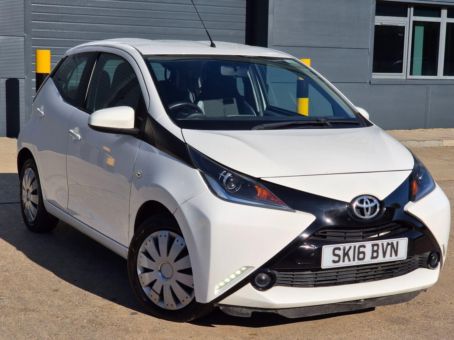 Toyota Aygo 2016 - Cars