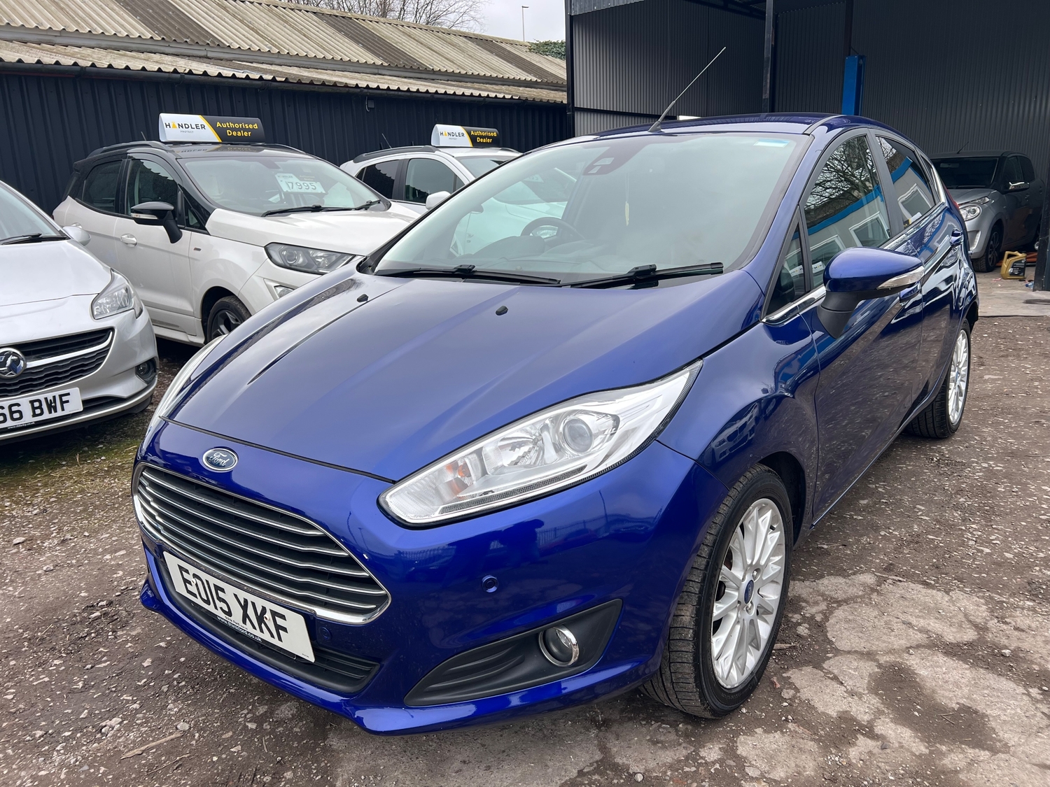 [ berth ]Ford Fiesta