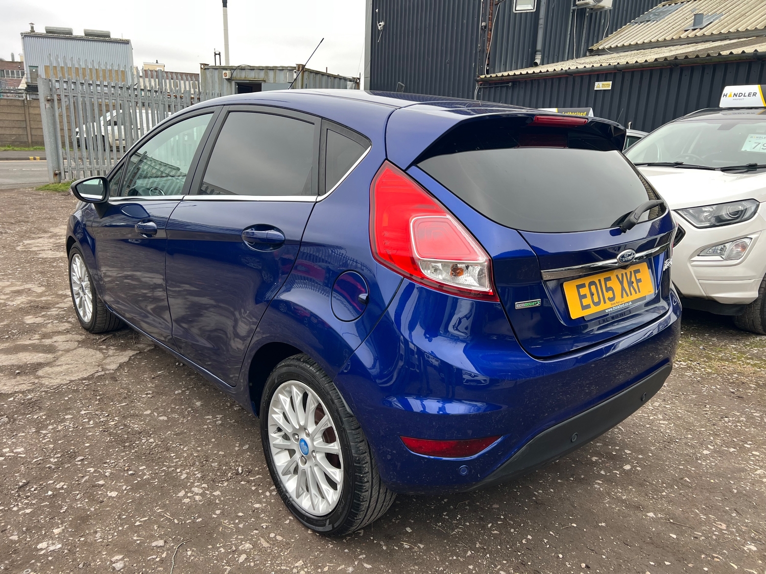 Ford Fiesta 2015 - Cars
