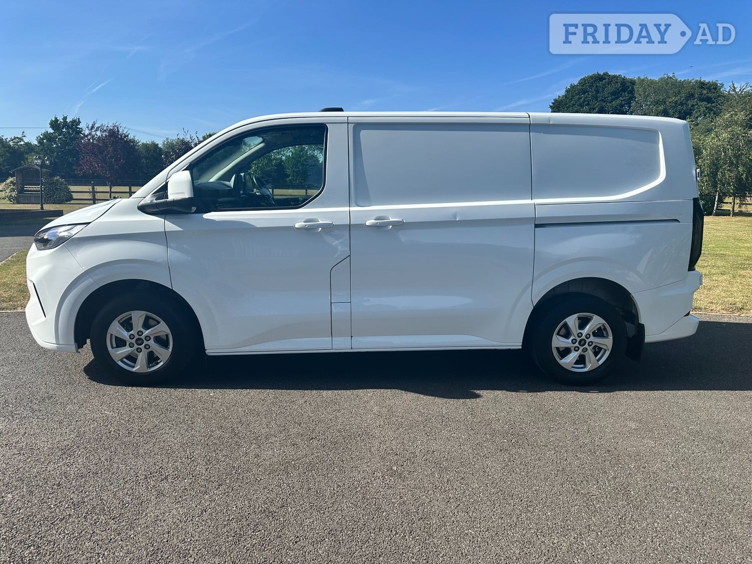 Ford Transit Custom 2024 - Vans & Commercial Vehicles in Maidstone