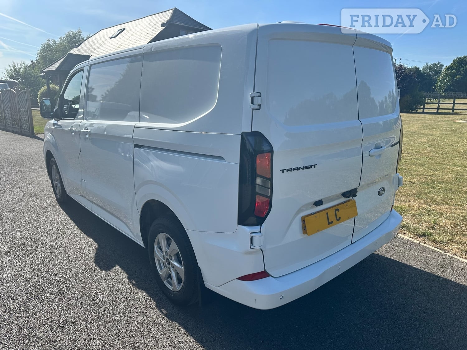 Ford Transit Custom 2024 - Vans & Commercial Vehicles