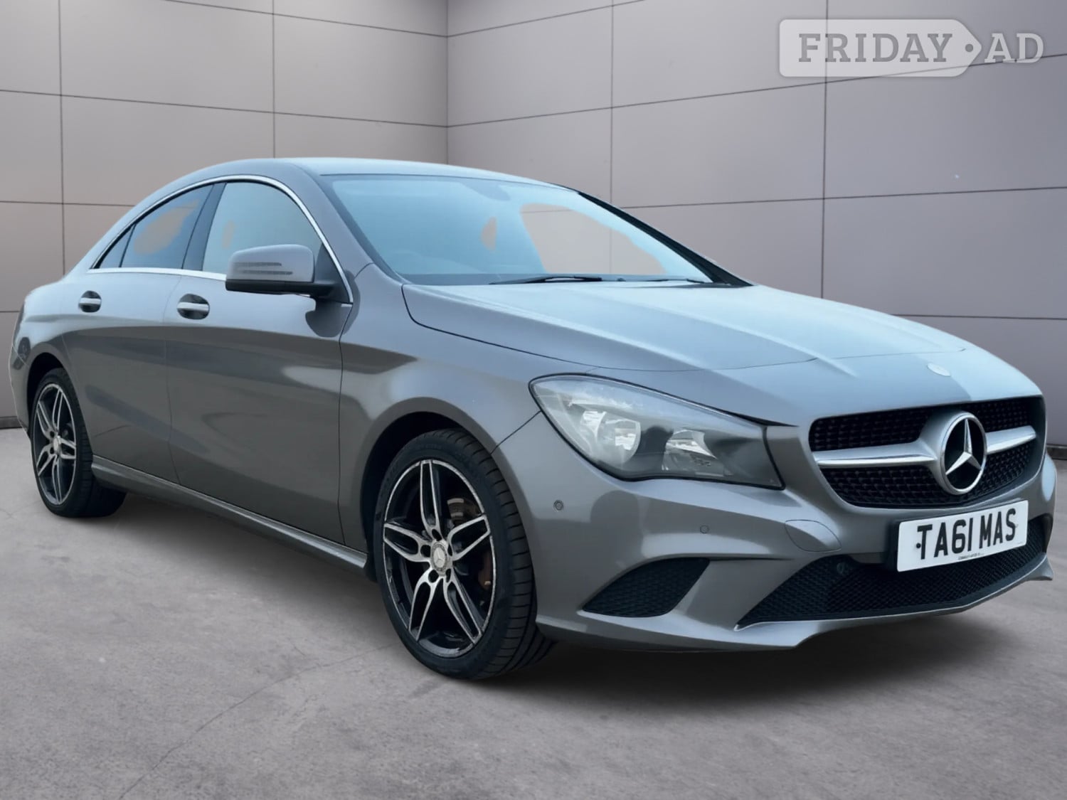 [ berth ]Mercedes-Benz CLA Class