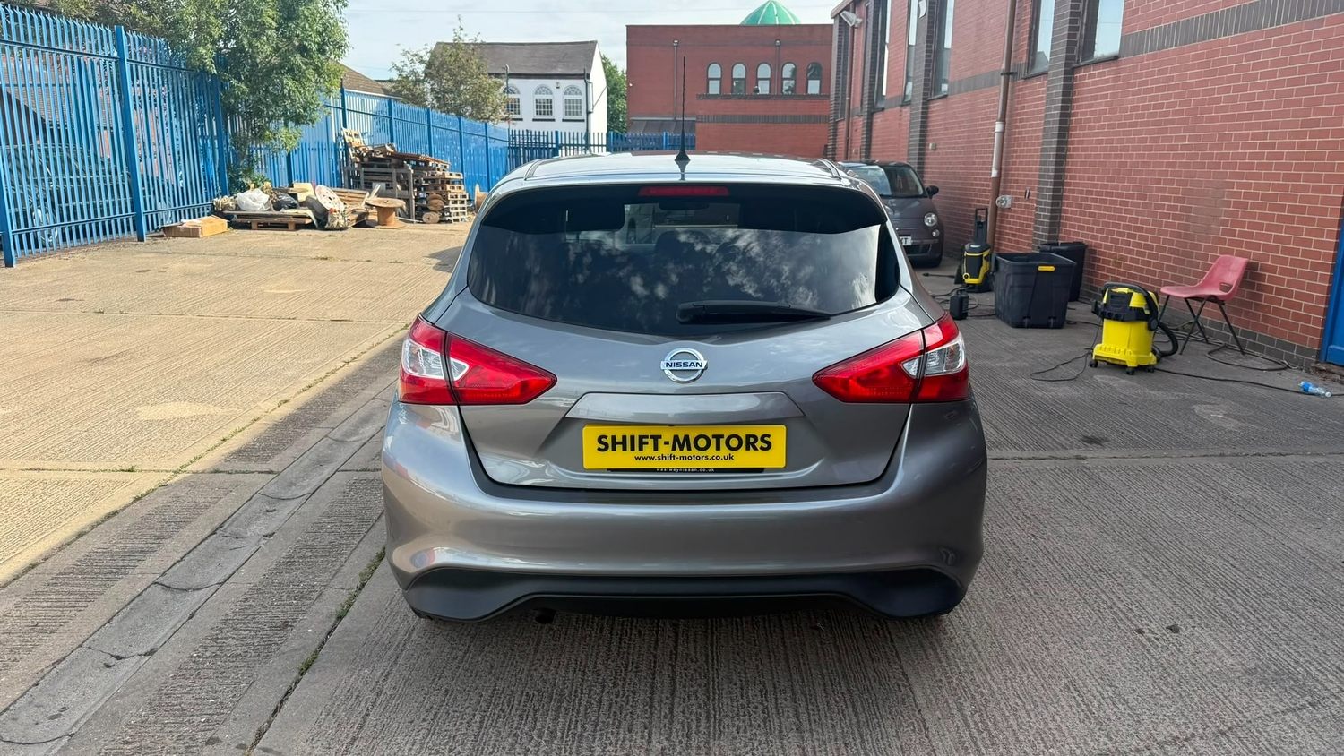 Nissan Pulsar 2017 - Cars in Leicester