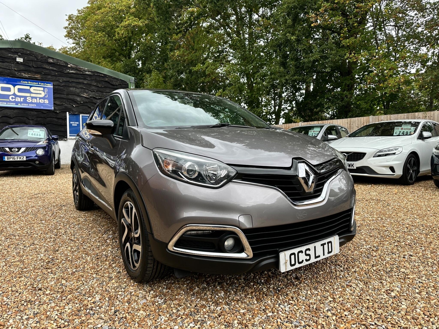 Renault Captur Hook
