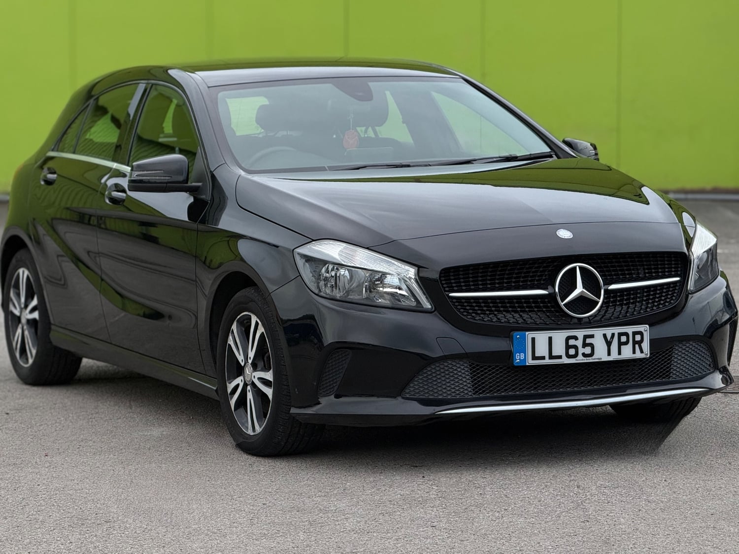 Mercedes-Benz A Class 2015 in Leeds