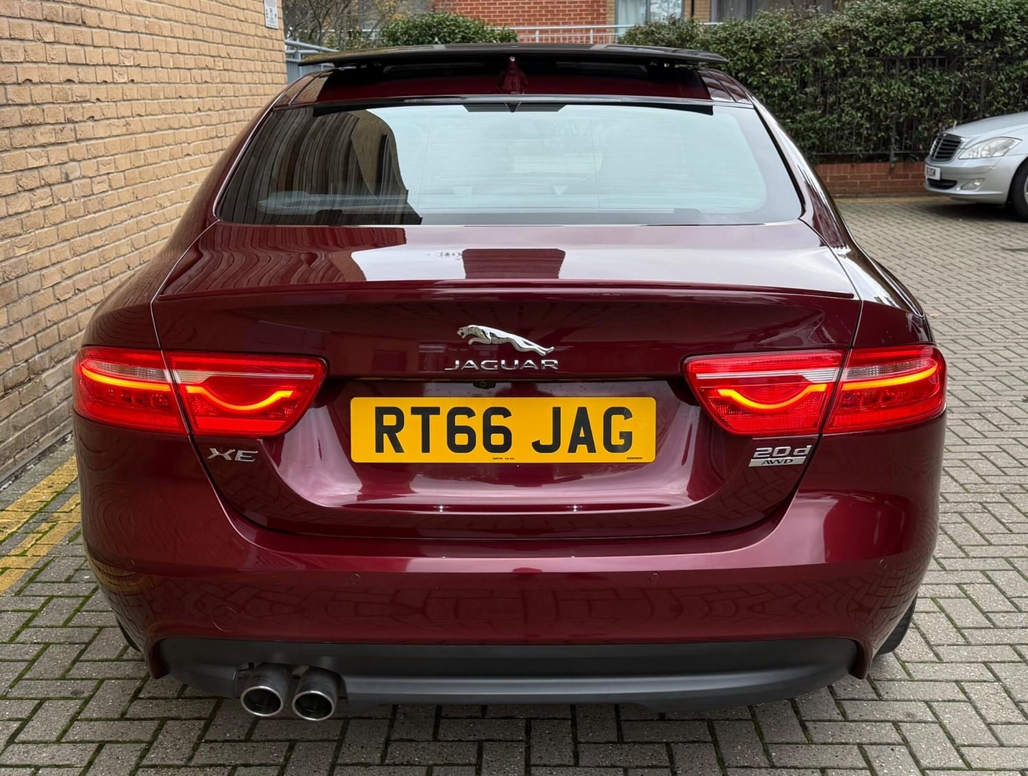 Jaguar XE 2016 - Cars