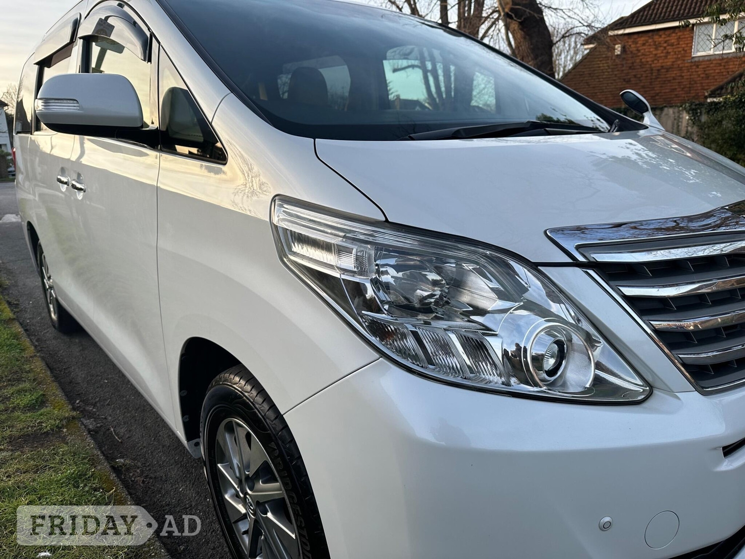 Toyota Alphard 2023 - Cars
