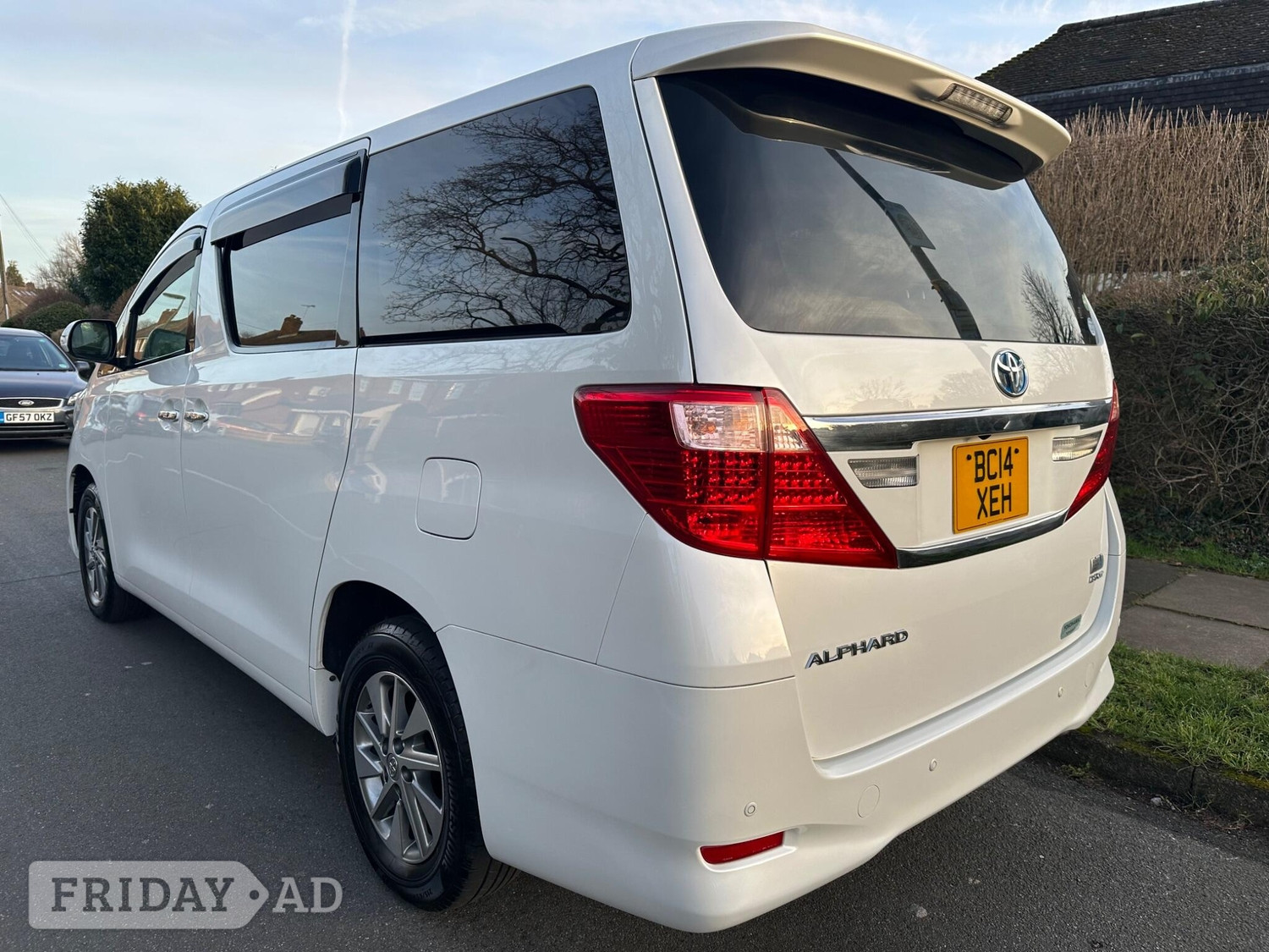 Toyota Alphard 2023 - Cars in Sunbury-On-Thames