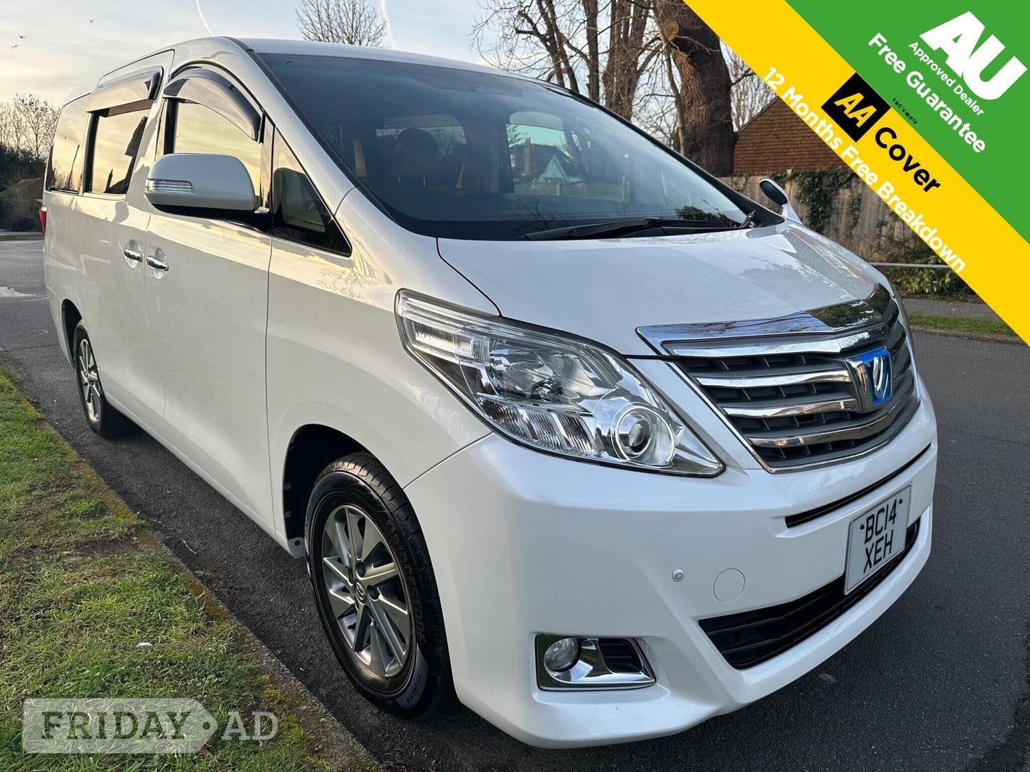 Toyota Alphard 2023 in Sunbury-On-Thames