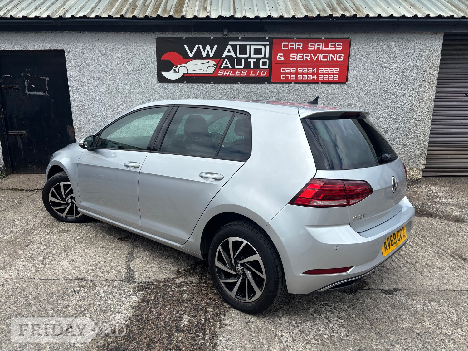 Volkswagen Golf 2019 - Cars