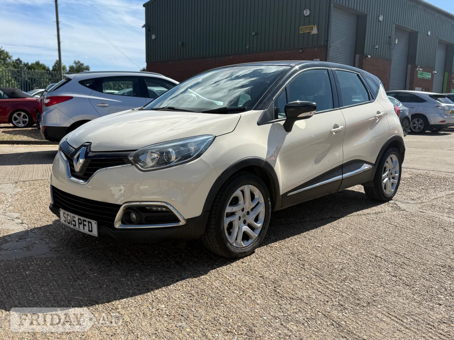 Renault Captur 2015 - Cars in Leighton Buzzard
