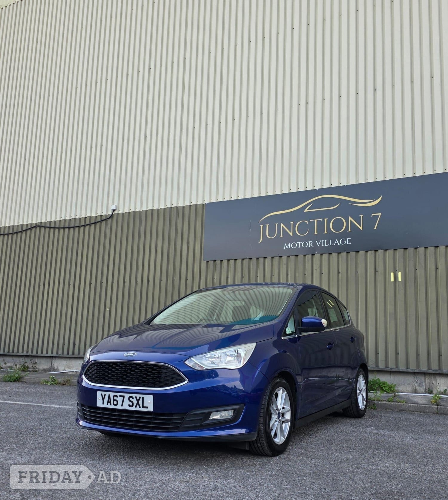 [ berth ]Ford C-MAX
