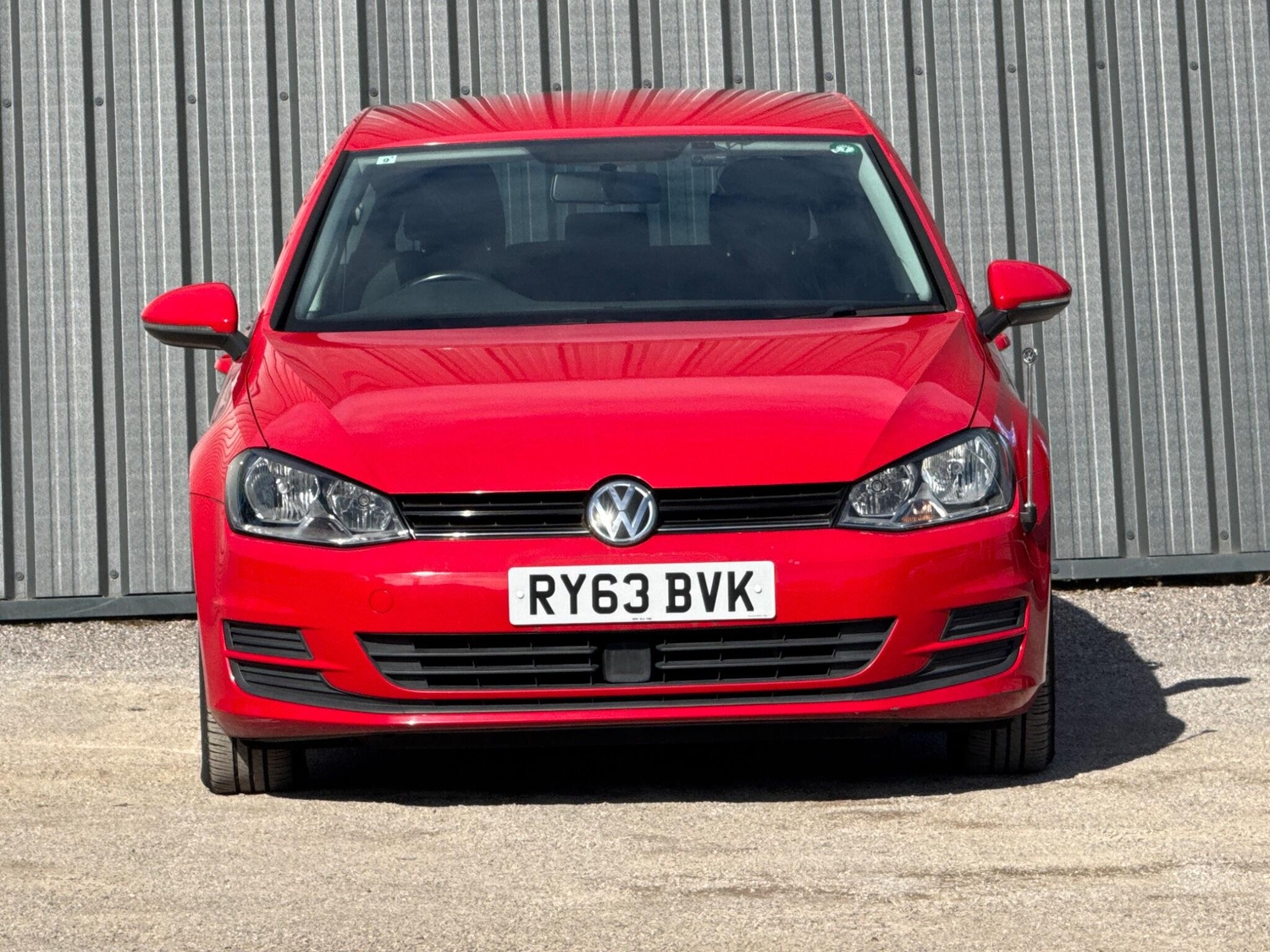 Volkswagen Golf 2013 - Cars in Farnham