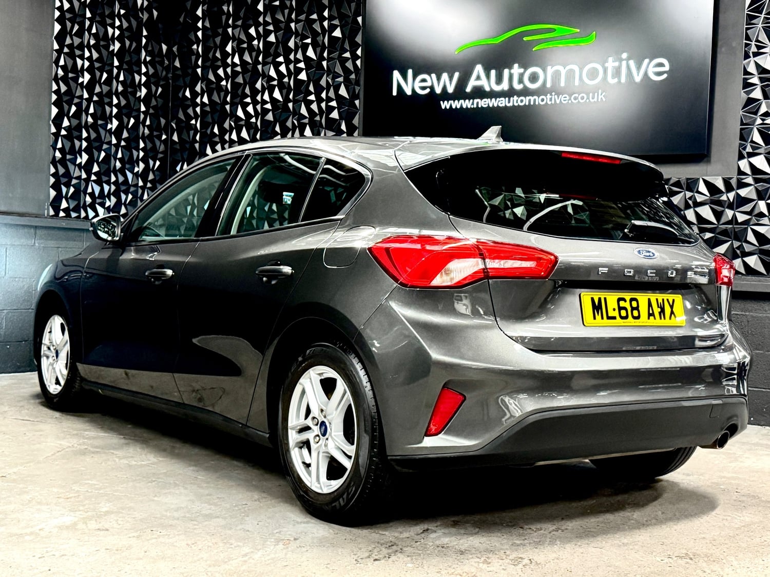 [ berth ]Ford Focus