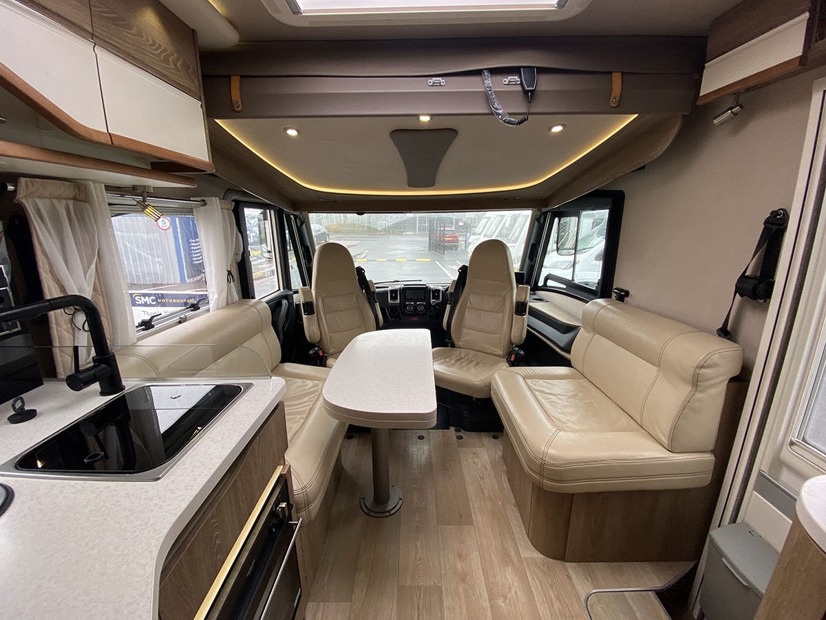 [4 berth ]Pilote Premium Class LV22CF