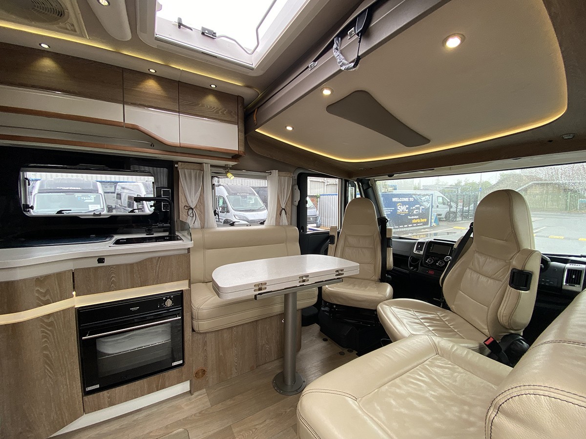 Pilote Premium Class LV22CF 2016 for sale - Motorhomes & Caravans in Newark