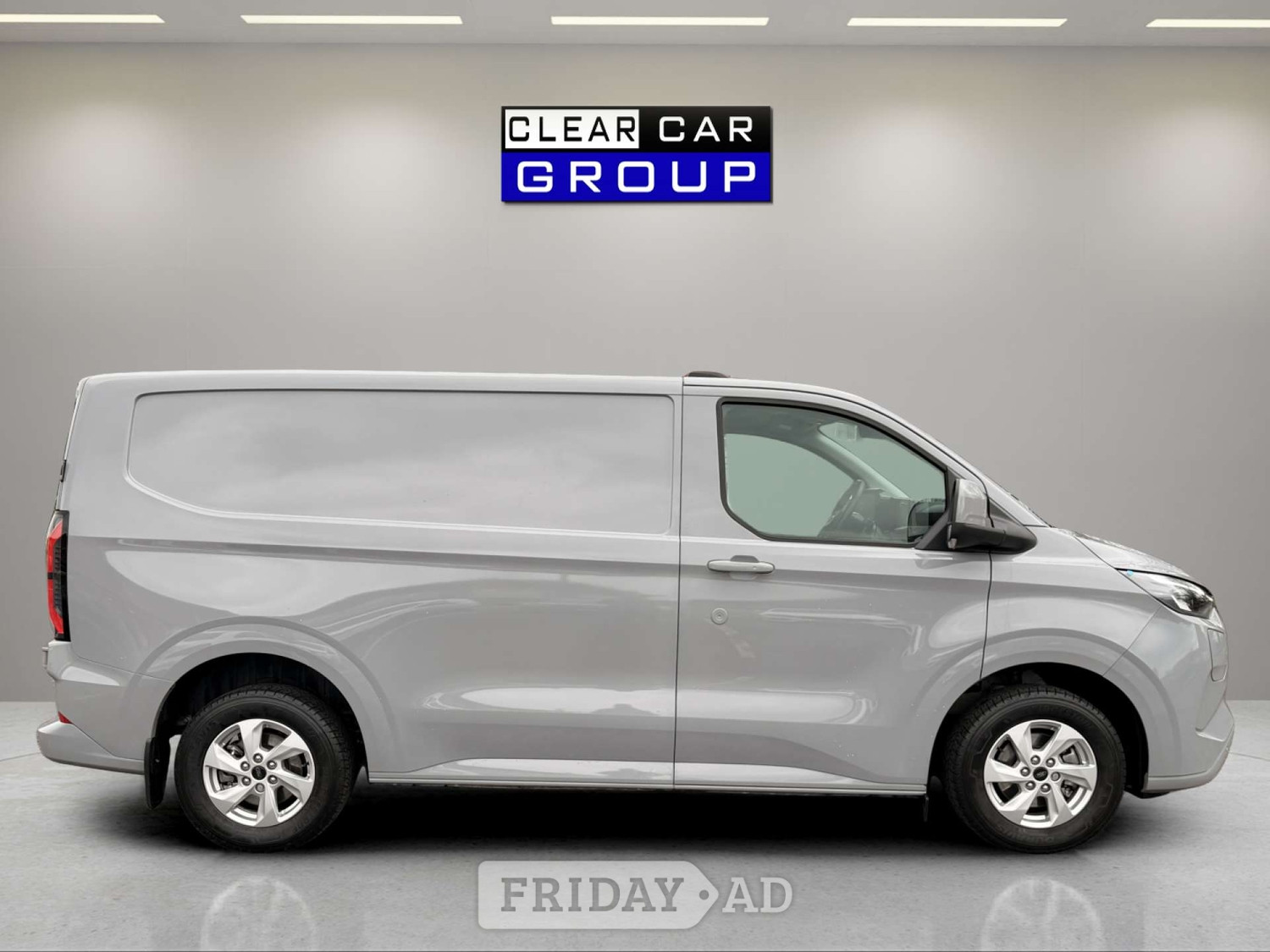 [ berth ]Ford Transit Custom