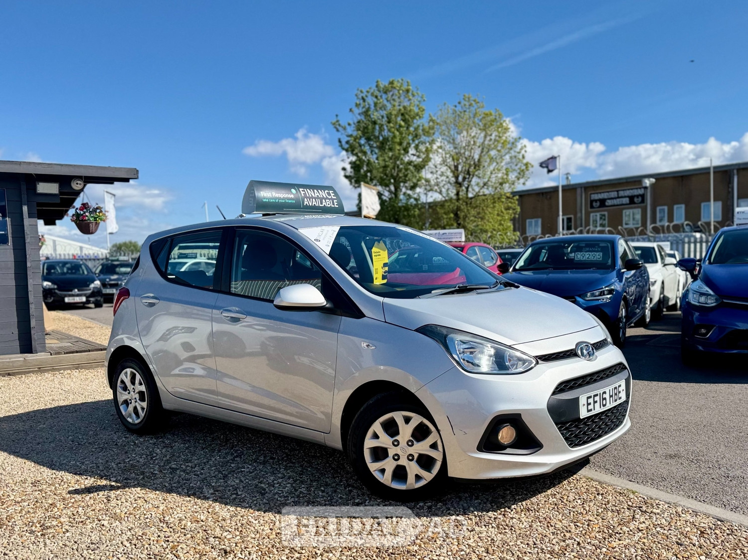 Hyundai i10 2016 in Cardiff