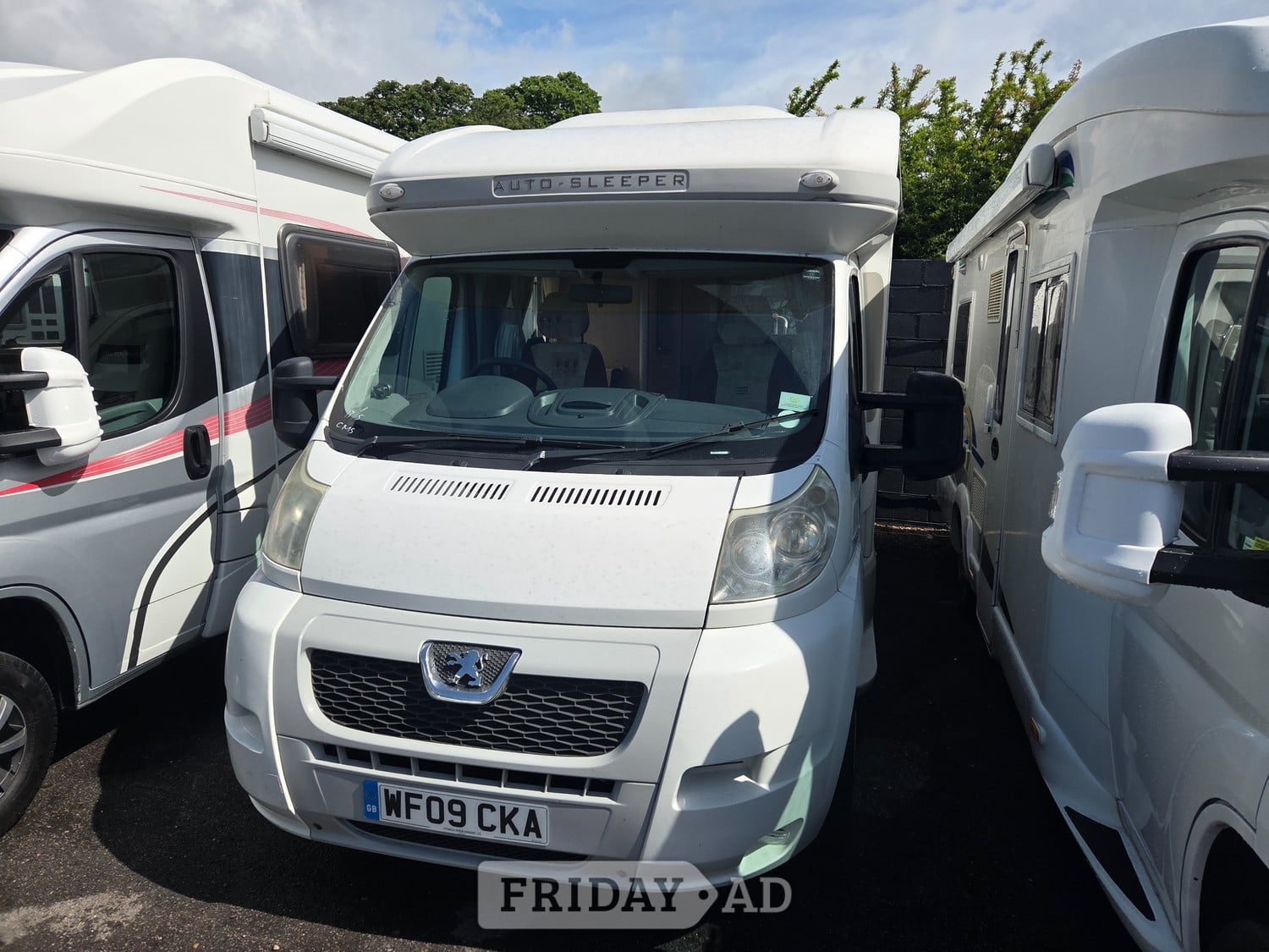 Auto-Sleepers Nuevo EK 2009 in Gosport
