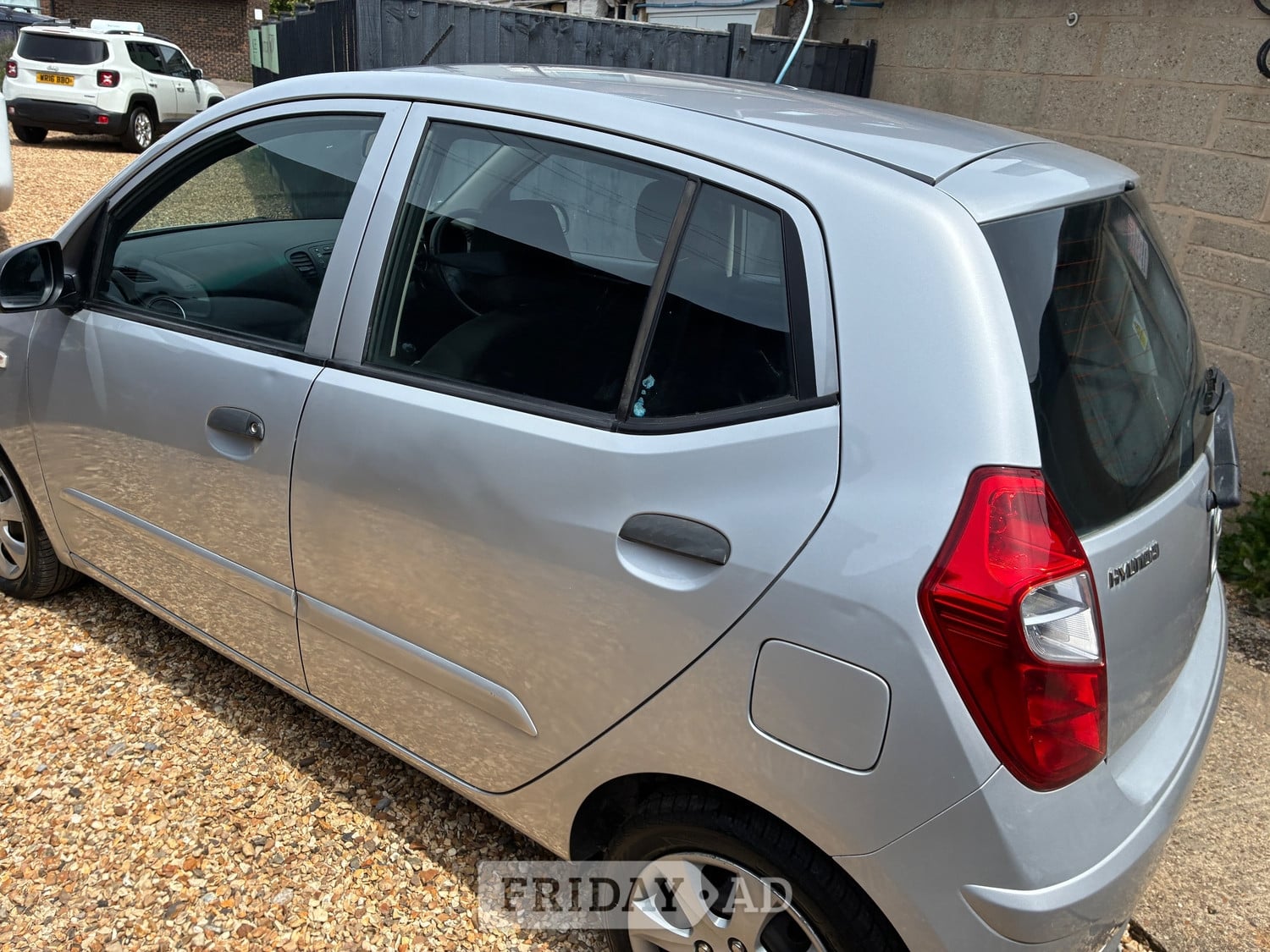 Hyundai i10 2011 - Cars in Bognor Regis