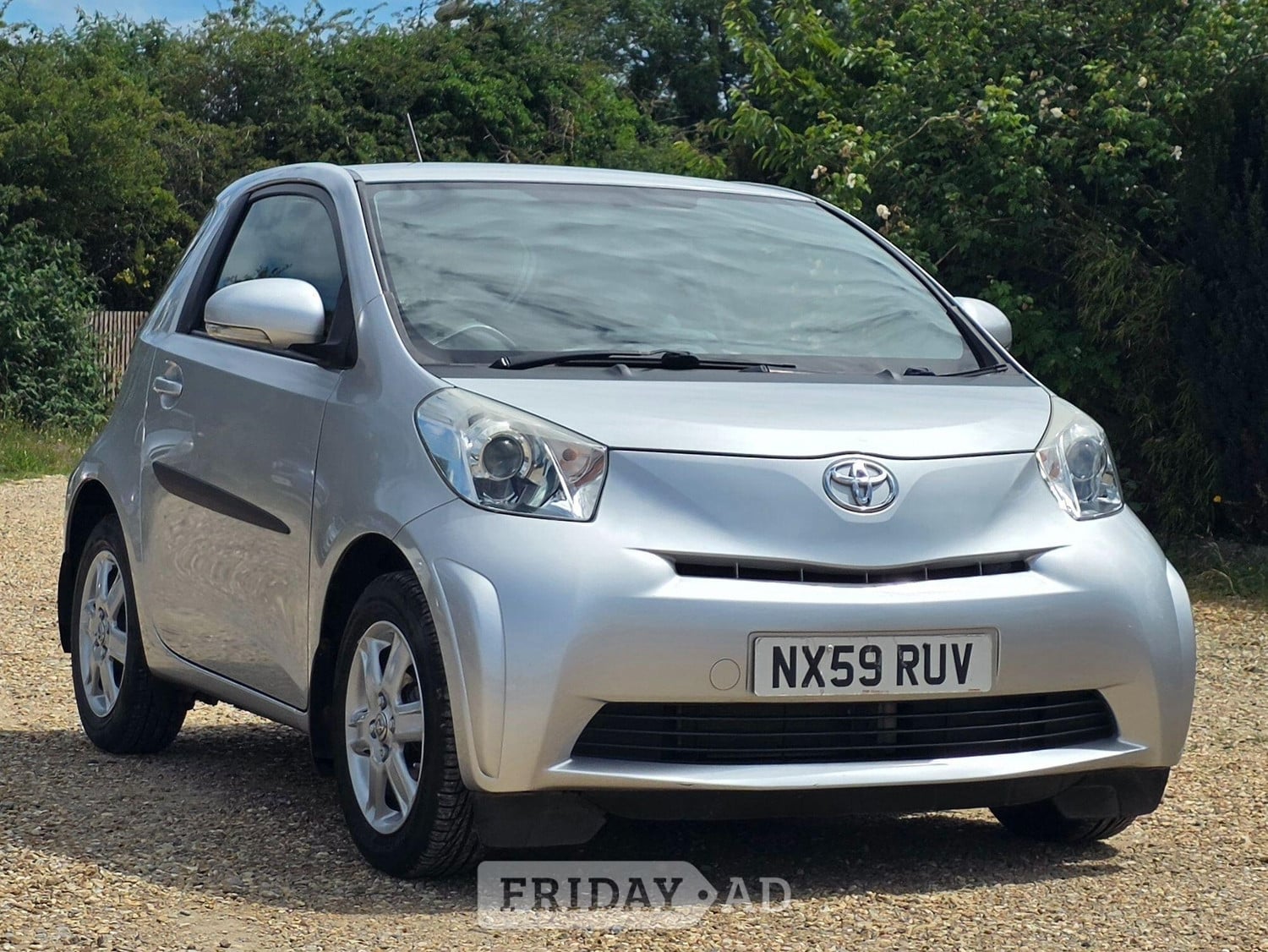 Toyota IQ 2009 - Cars