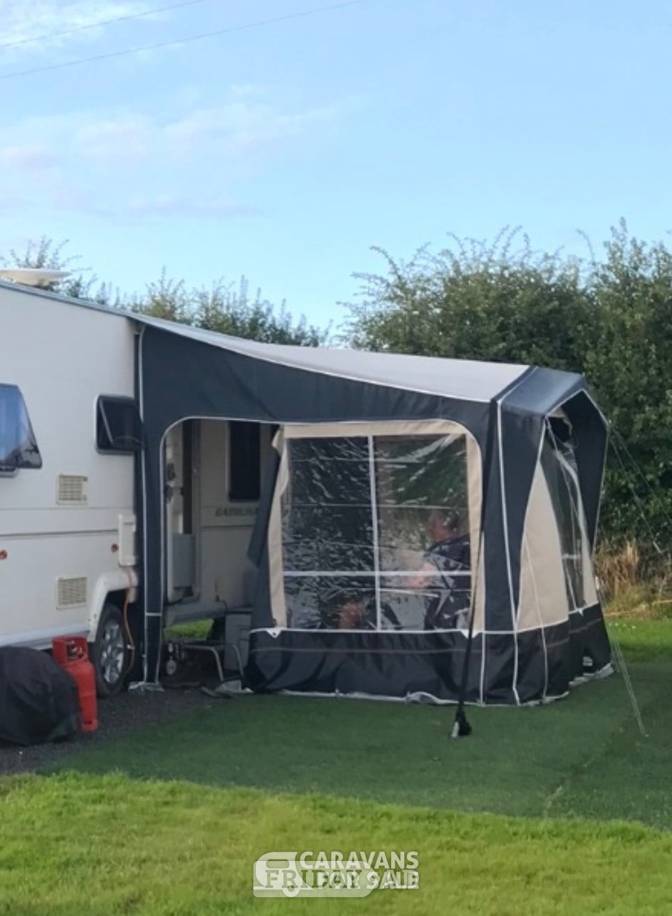 Isabella Magnum Moonlight 250 Awning in Holmfirth