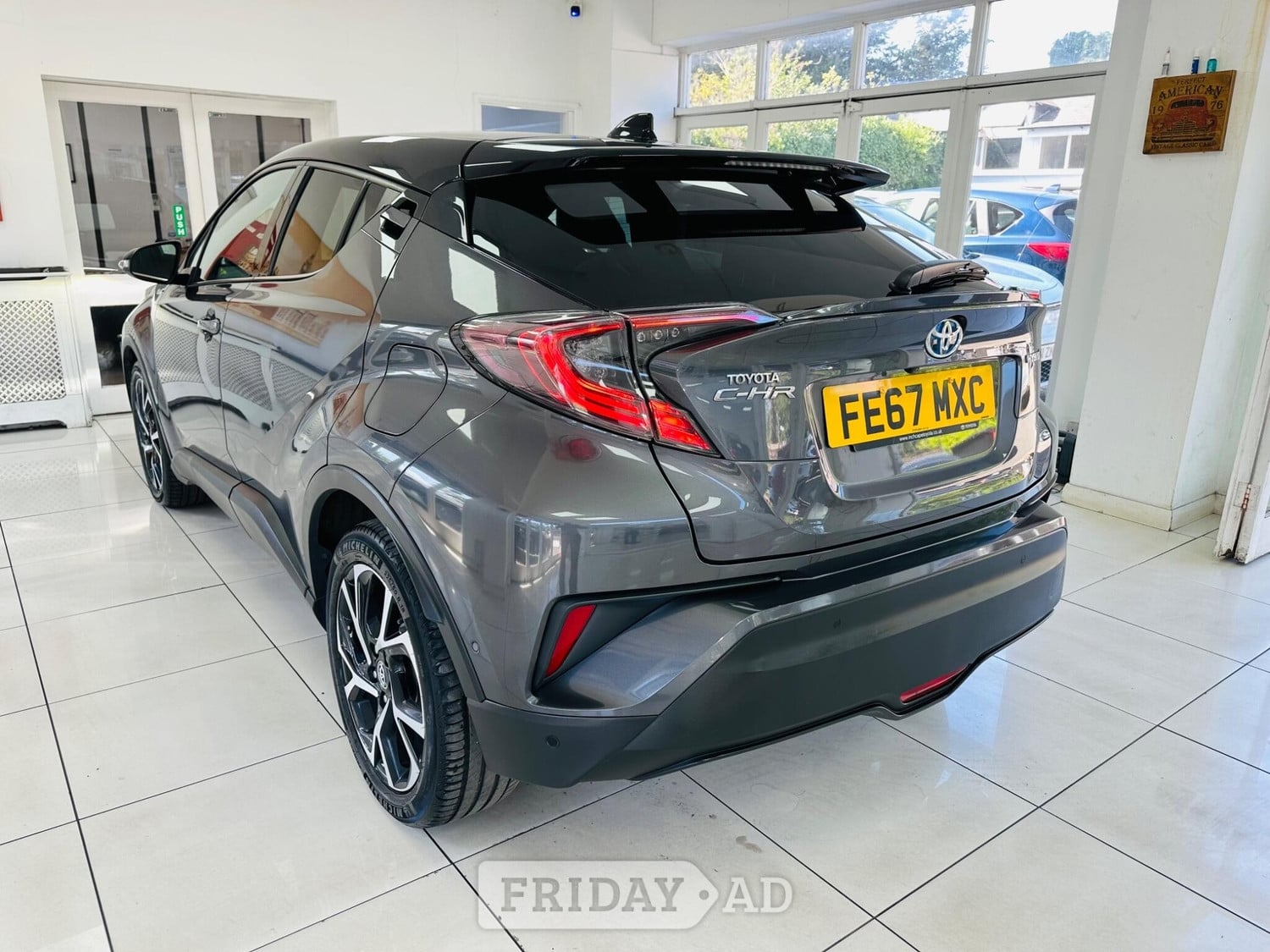 Toyota C-HR 2017 - Cars in Iver