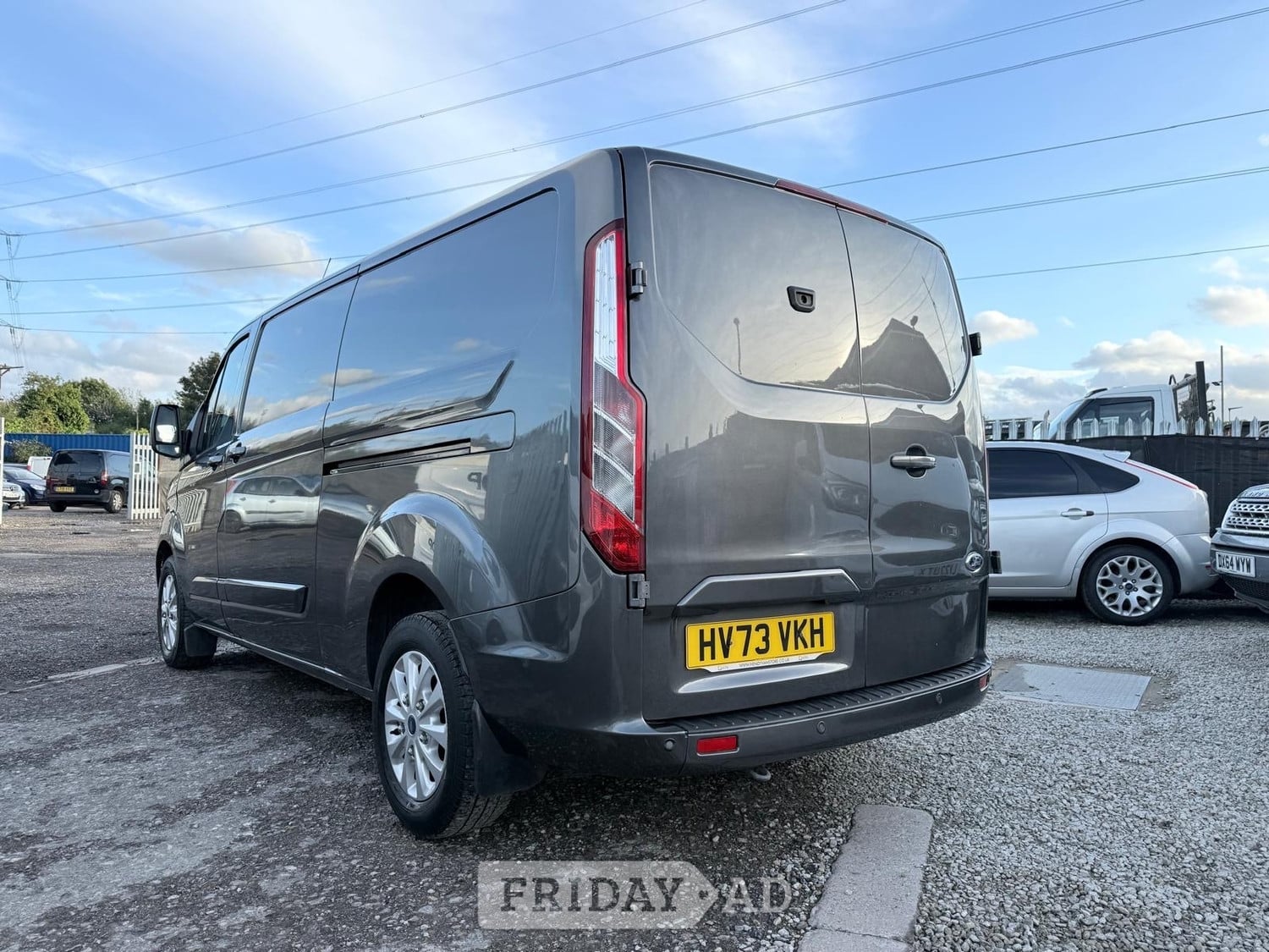 [ berth ]Ford Transit Custom