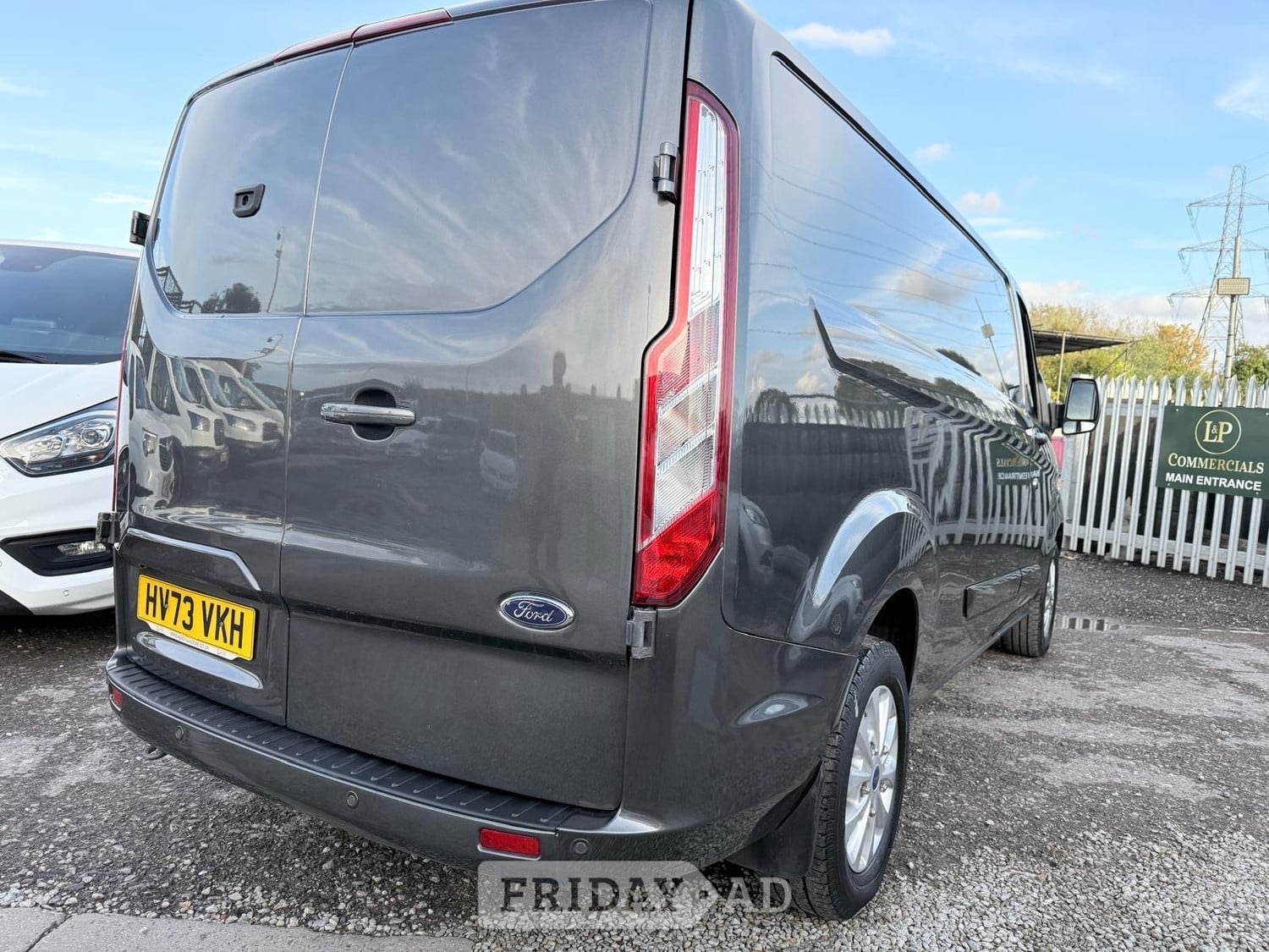 Ford Transit Custom 2023 - Vans & Commercial Vehicles