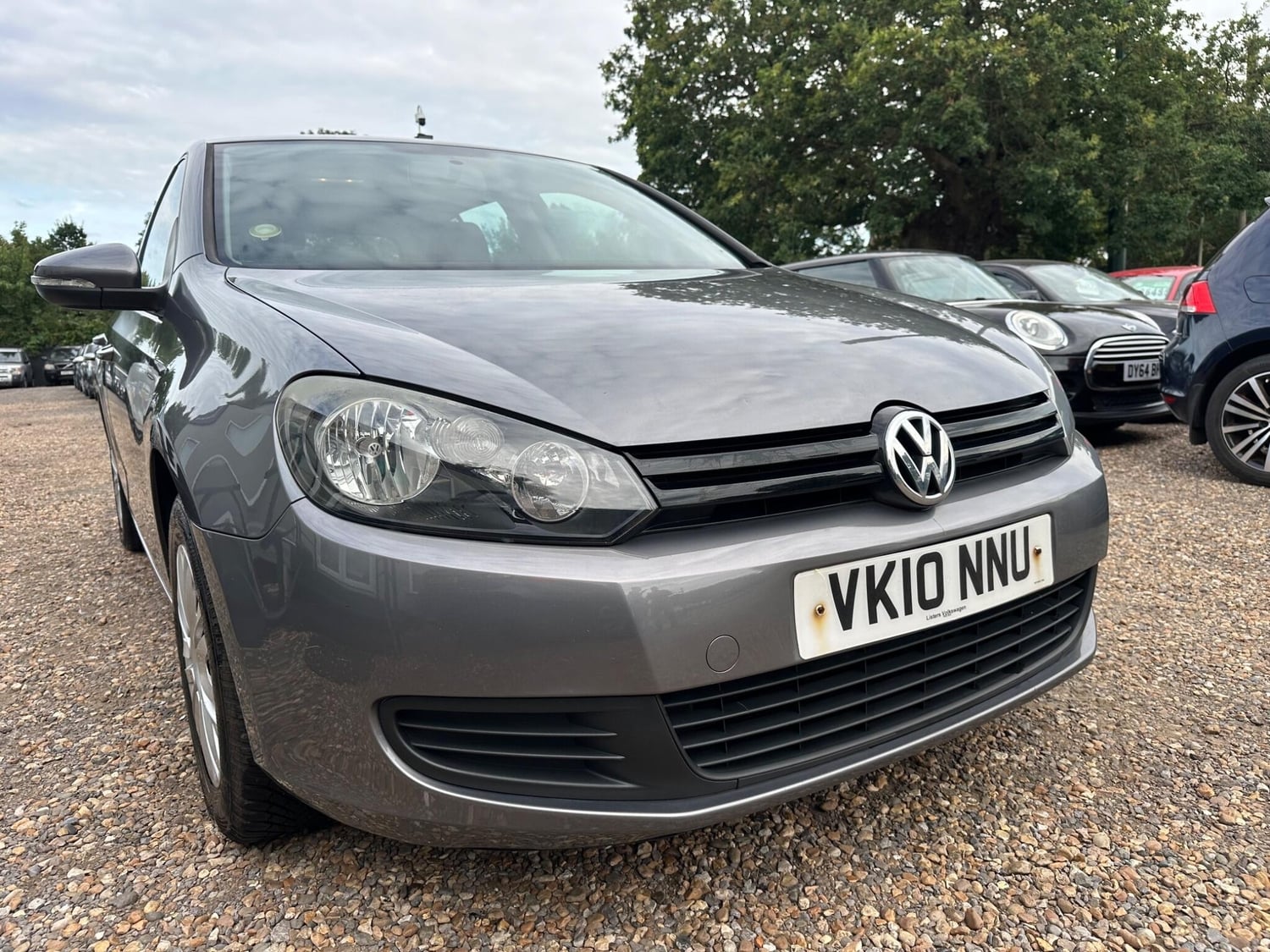 Volkswagen Golf 2010 - Cars