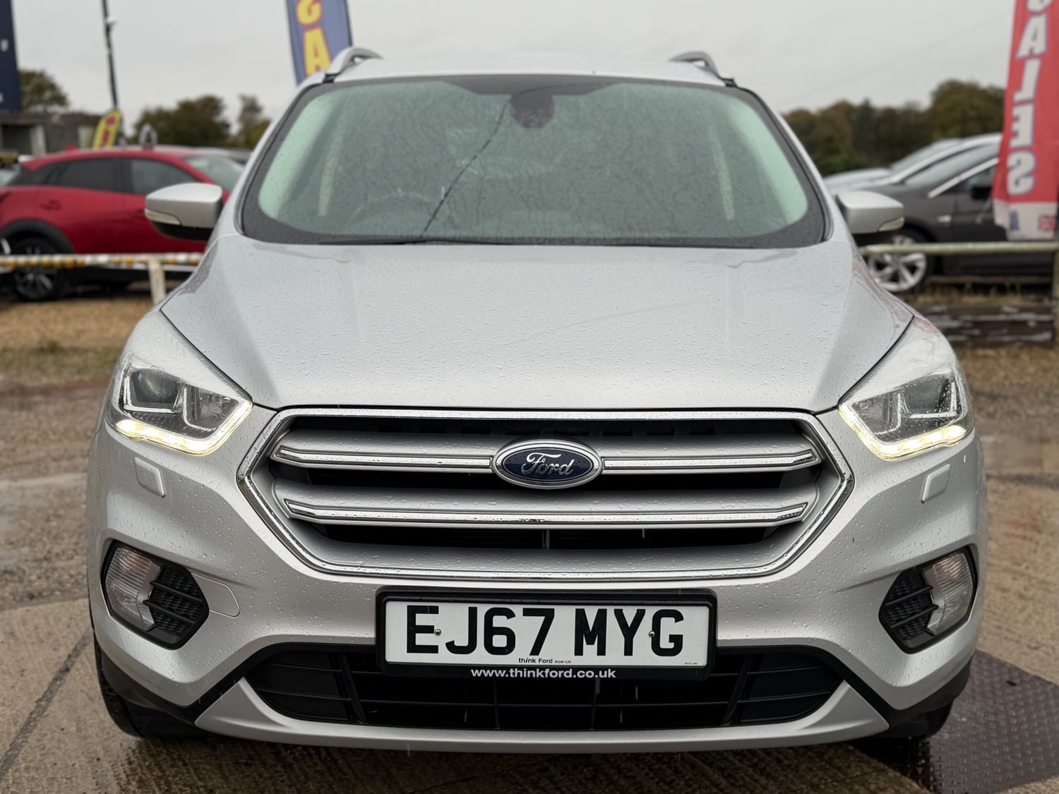 [ berth ]Ford Kuga