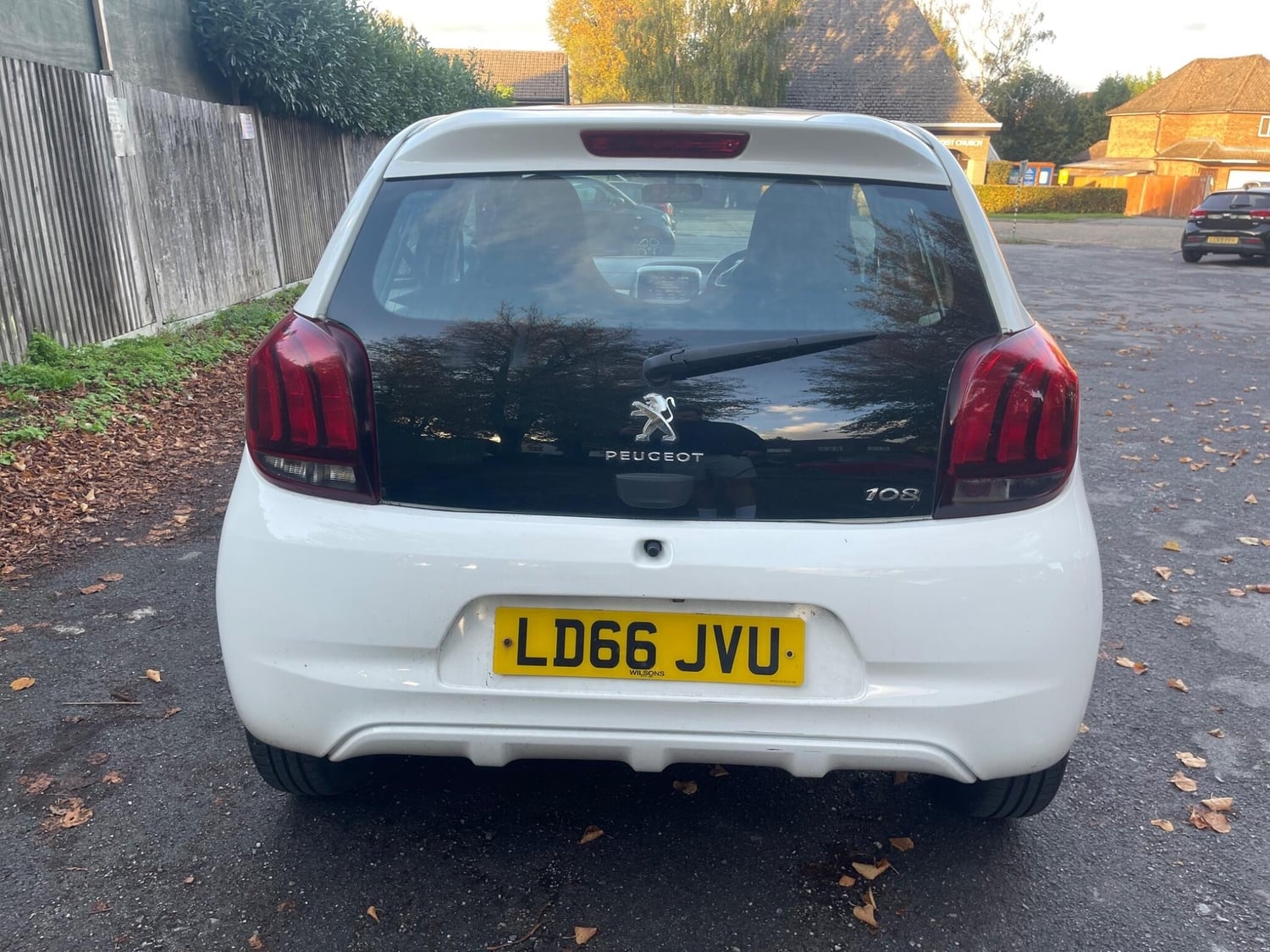 [ berth ]Peugeot 108