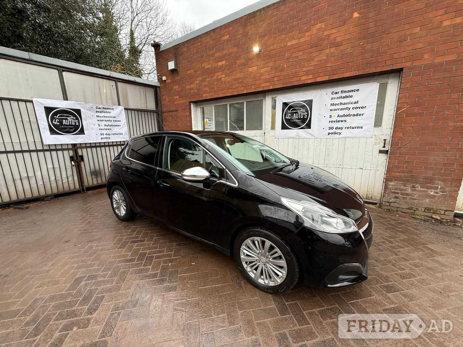Peugeot 208 2017 in Coventry