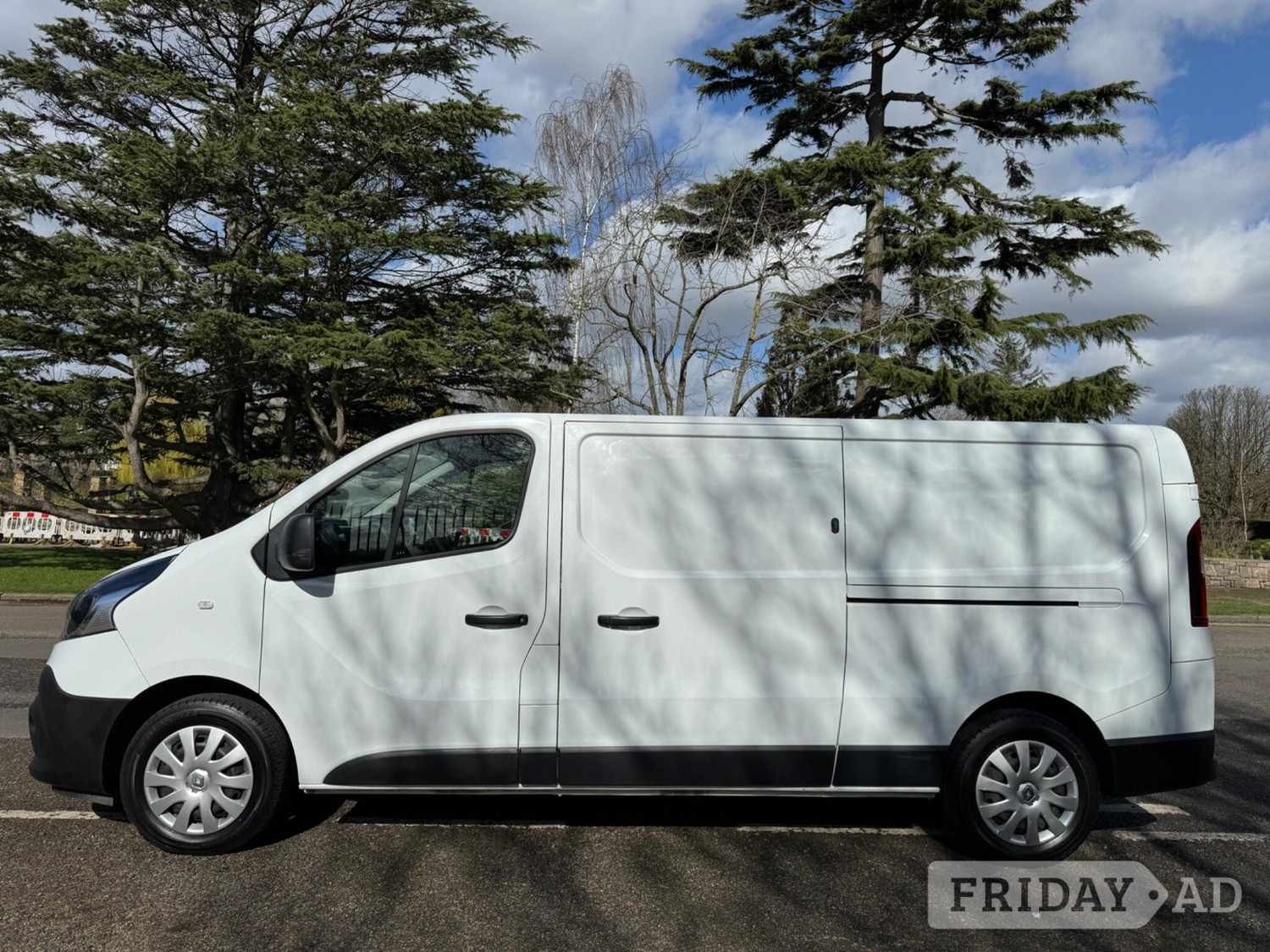 Renault Trafic 2021 - Vans & Commercial Vehicles in Bexley