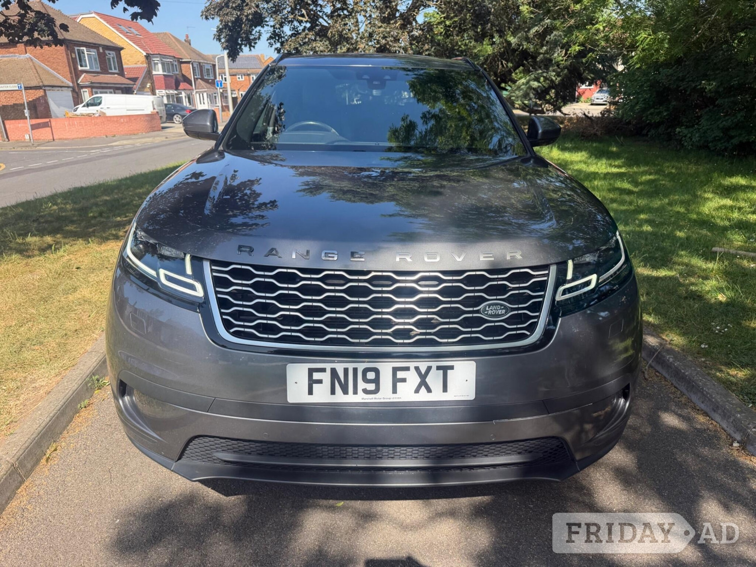 Land Rover Range Rover Velar 2019 - Cars in Uxbridge