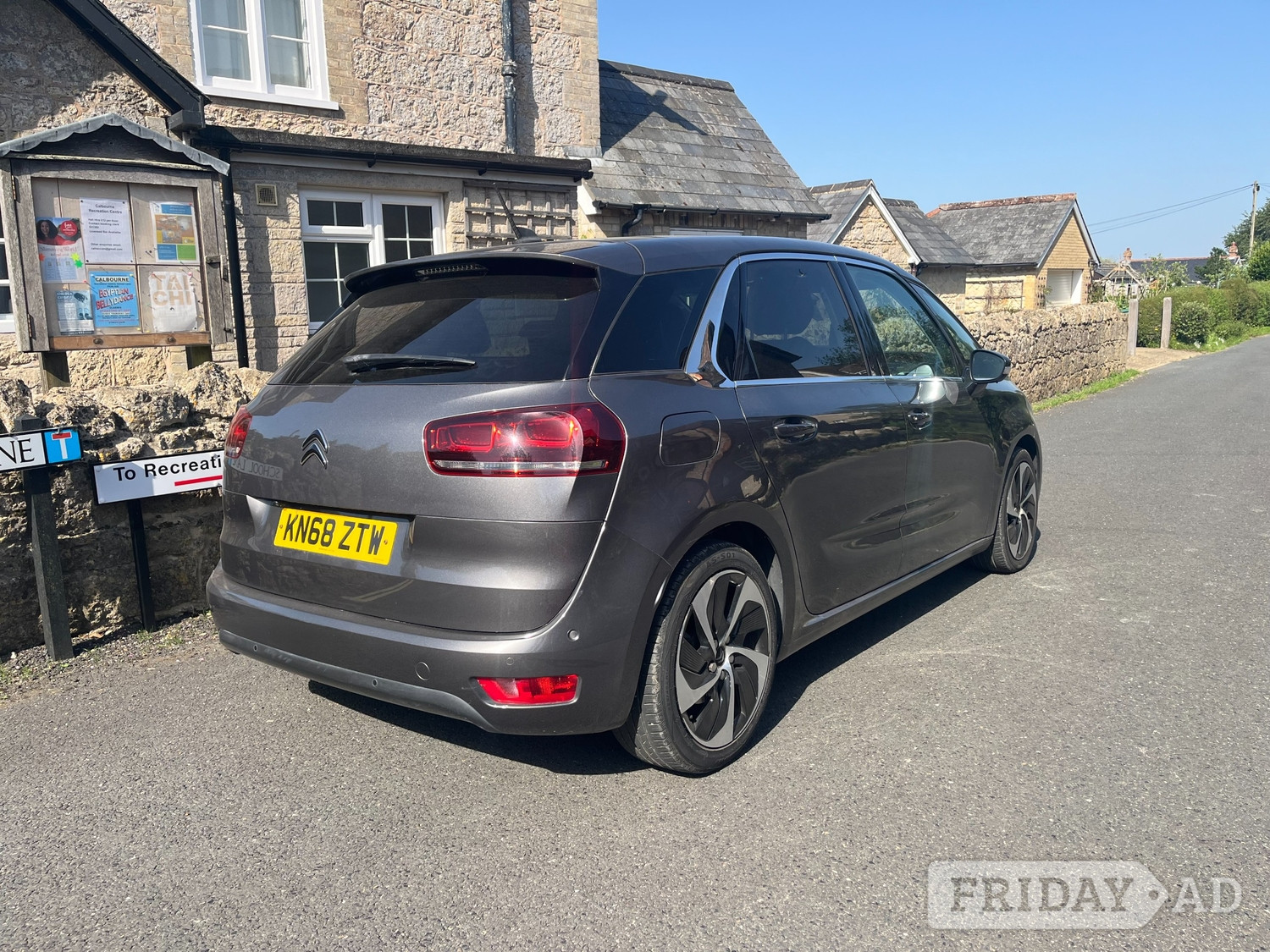 Citroen C4 2018 - Cars in Newport