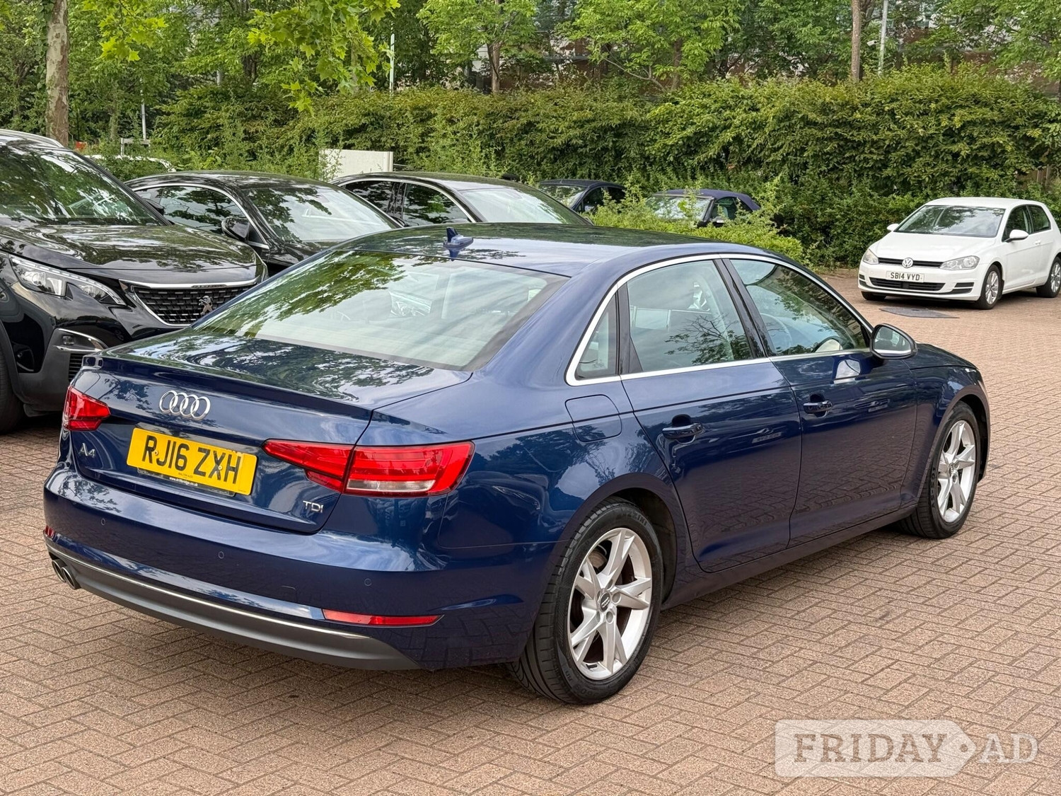 Audi A4 2016 - Cars in Uxbridge