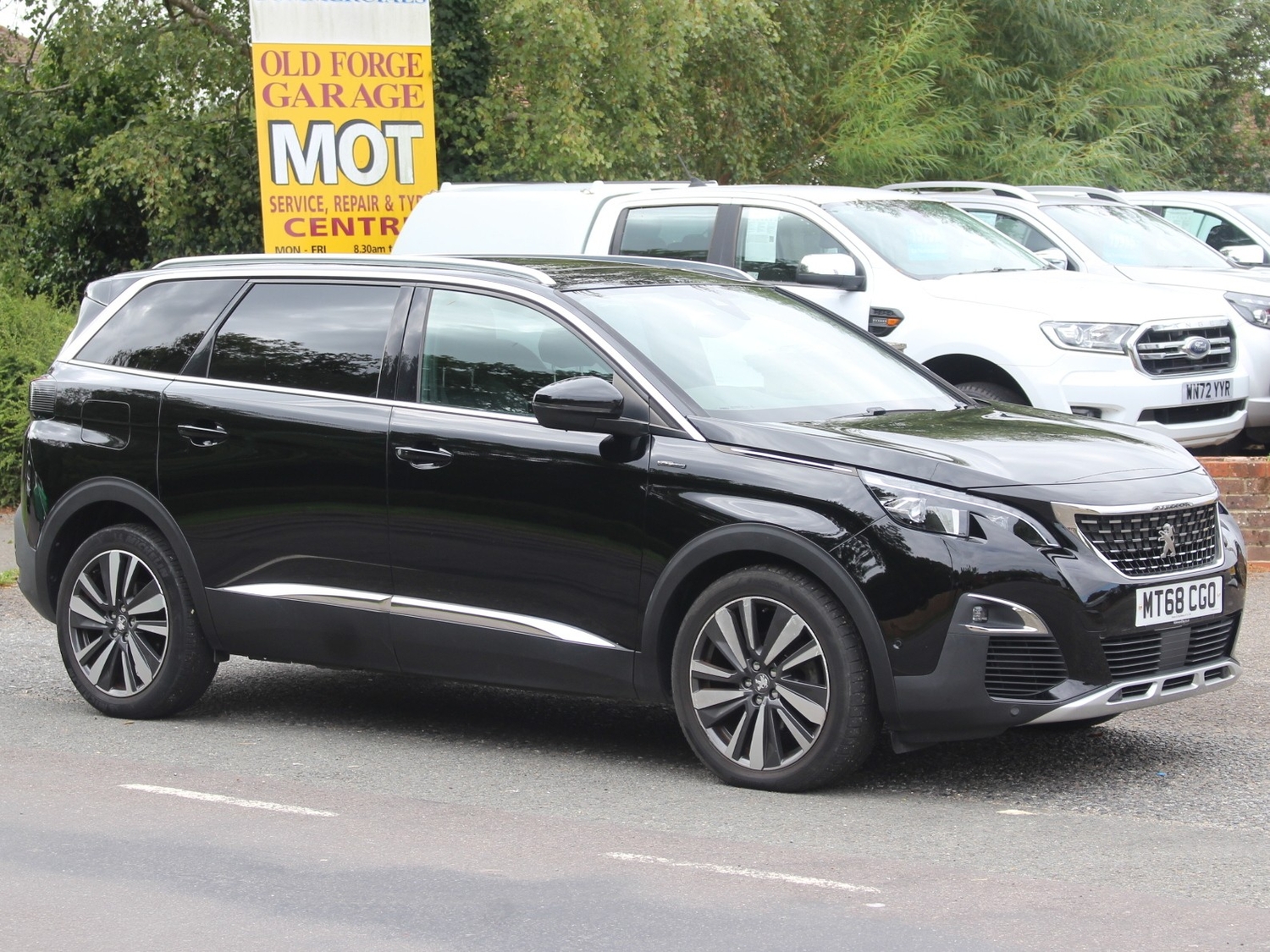 [ berth ]Peugeot 5008