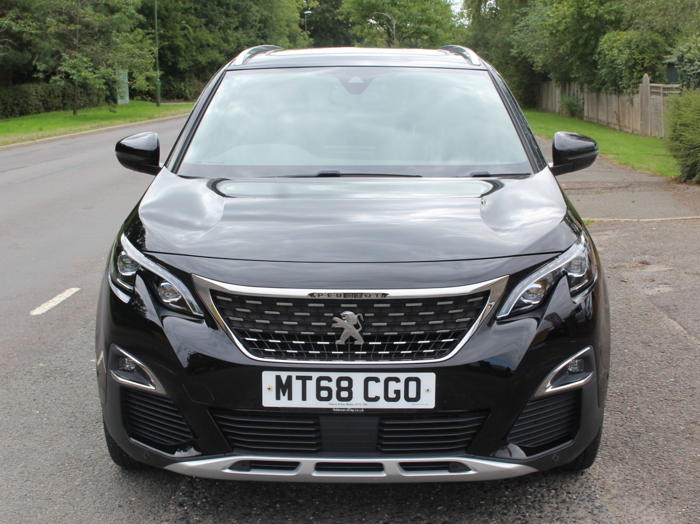 Peugeot 5008 2018 - Cars in Hassocks
