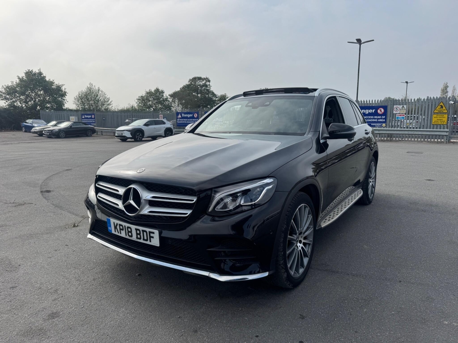 [ berth ]Mercedes-Benz GLC